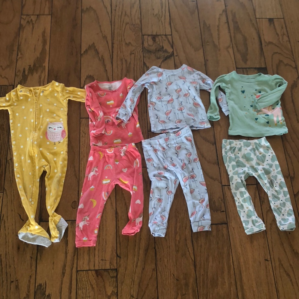 4 Toddler pjs